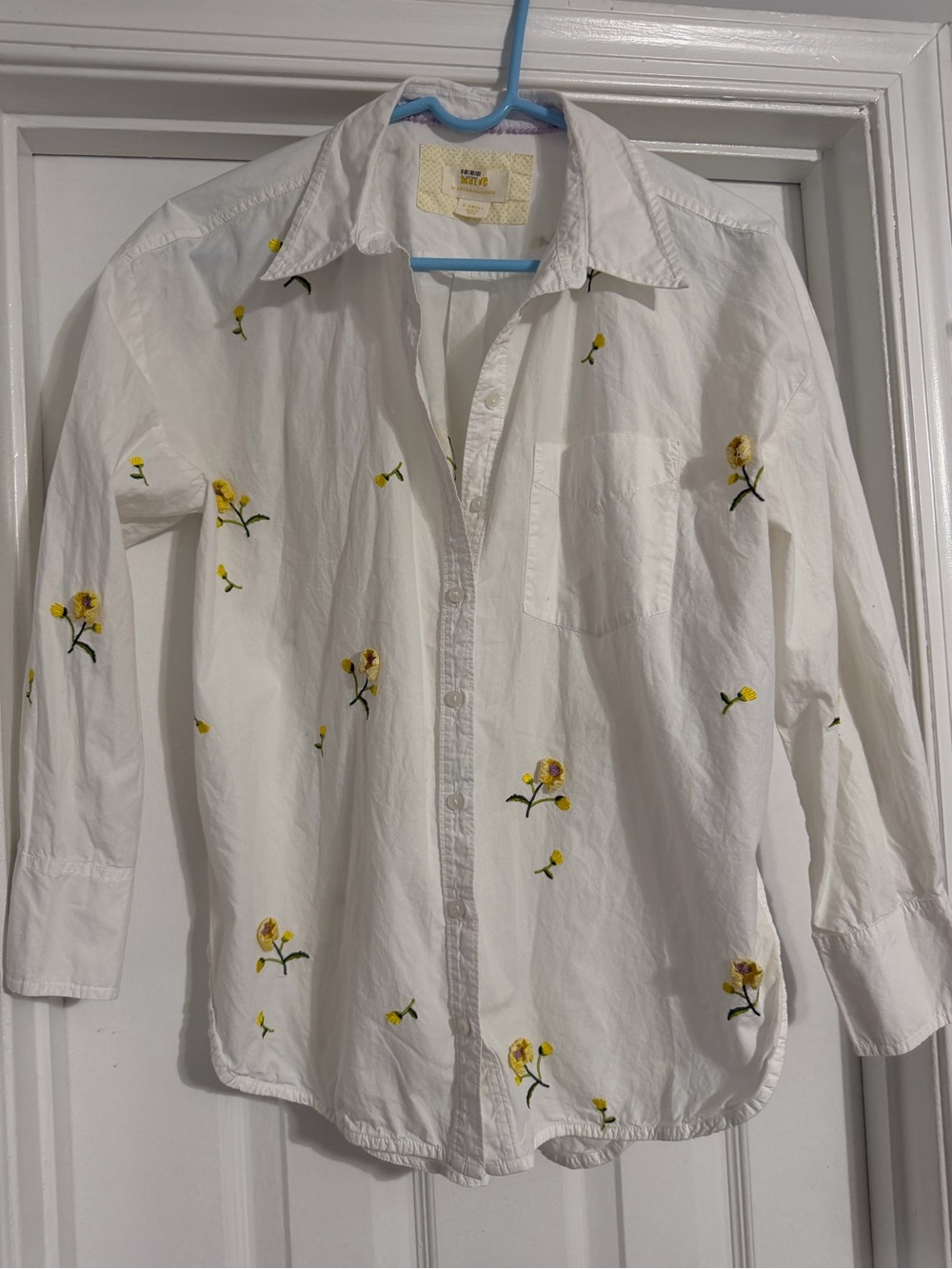Maeve White Button-Down Shirt with Yellow and Purple Floral Embroidery XS